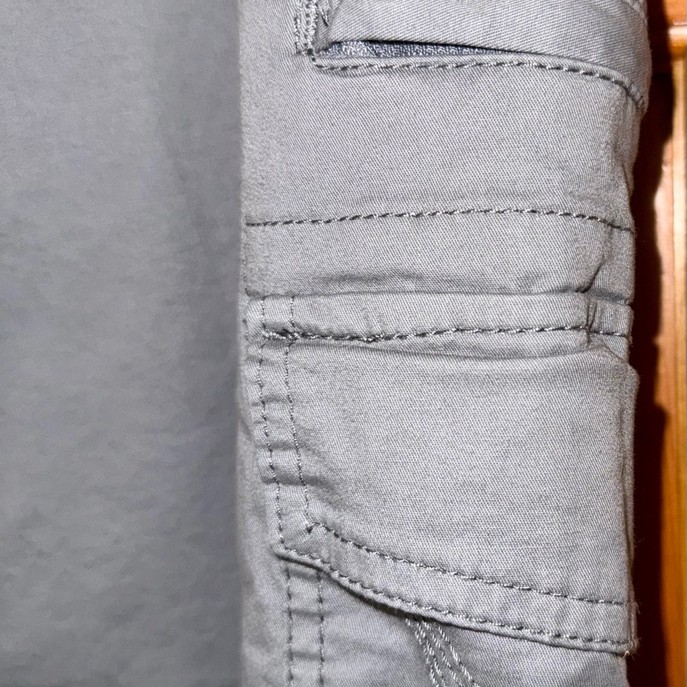 Iron Co Gray Cargo Men Shorts - Picture 2 of 7
